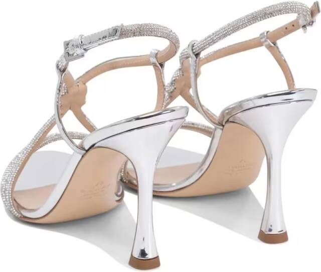 Ninalilou Sandalen Silver Leather Sandals With Delicate Embellishment in wit