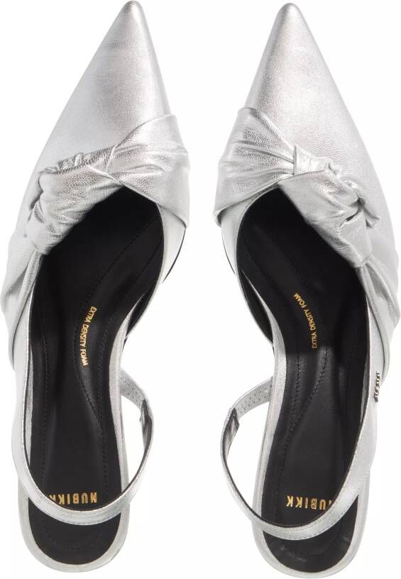 Golden Goose Low-Top Sneakers Branded White Leather Sneakers With Contrasting He in wit