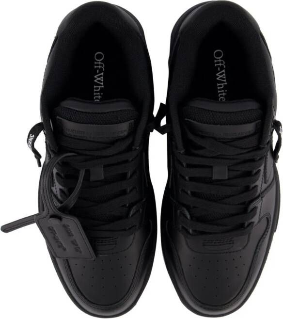 Off-White Low-Top Sneakers Dames Out Of Office Sneaker Zwart in zwart