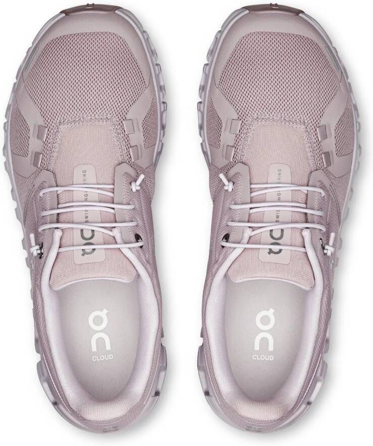 On Low-Top Sneakers Lightweight Textile Sneakers With Modern Lacing Sy in wit