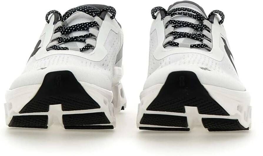 On Low-Top Sneakers White in wit