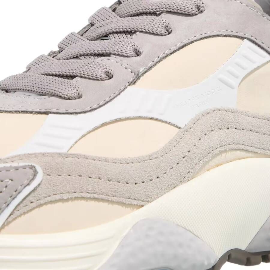 Philippe Model Low-Top Sneakers Odeon Low Woman in beige