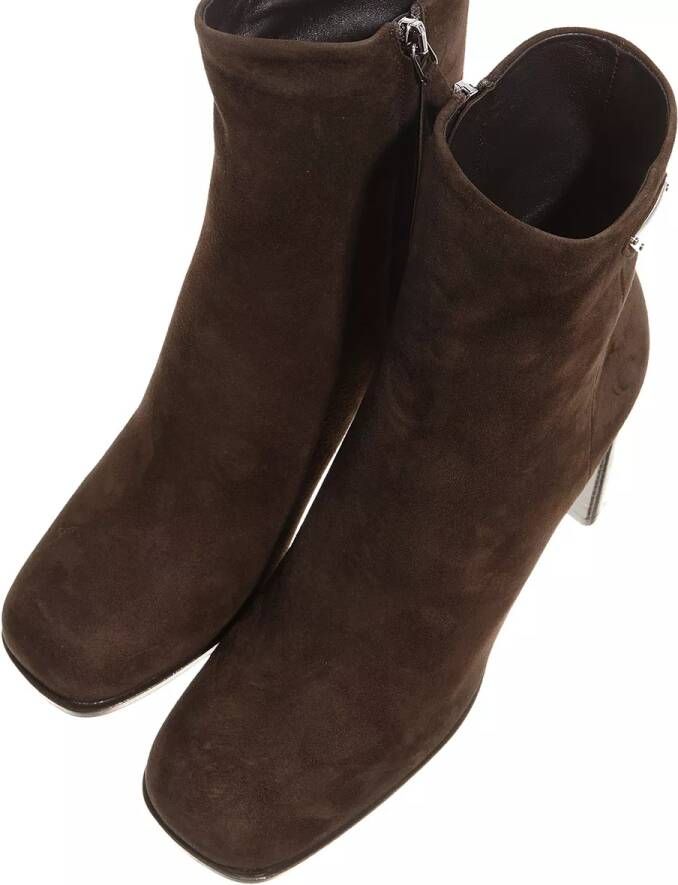 Prada Boots & laarzen Shoes in bruin