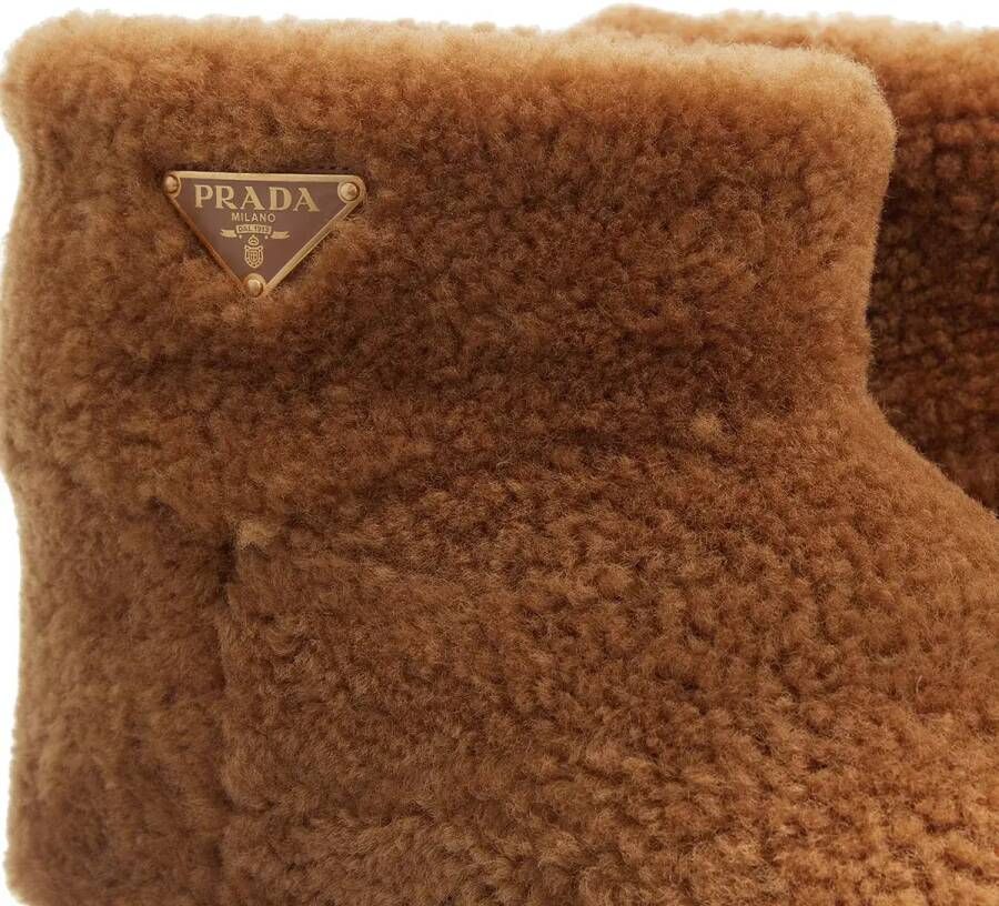Prada Enkellaarzen Boots with Shearling in bruin