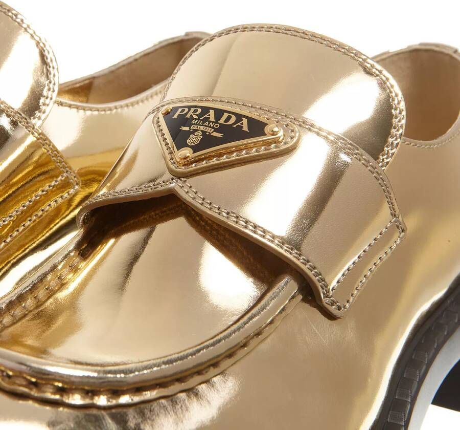 Prada Pumps & high heels Loafers in goud