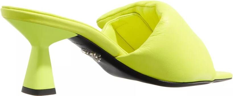Prada Sandalen Nappa Leather Soft Sandal in geel