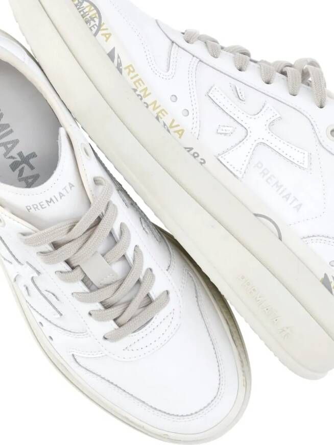 Premiata Low-Top Sneakers White Micol 6789 Sneakers in wit