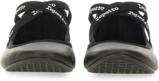 repetto "Joana" Dancer Flat Shoes in zwart