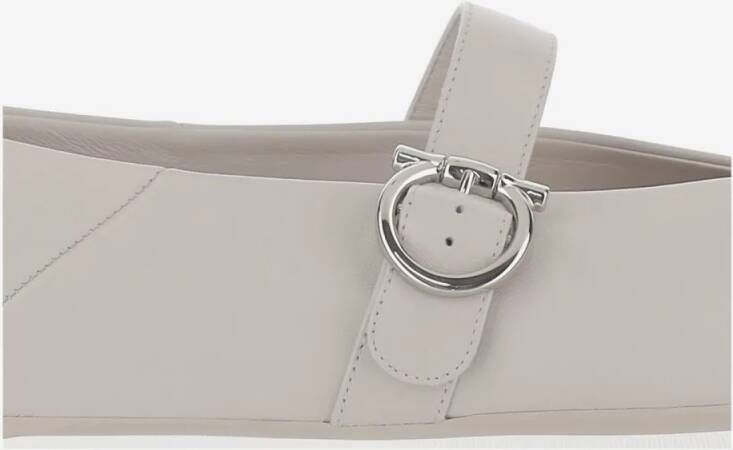 Salvatore Ferragamo Ballet Flats Ornament Hooks in wit