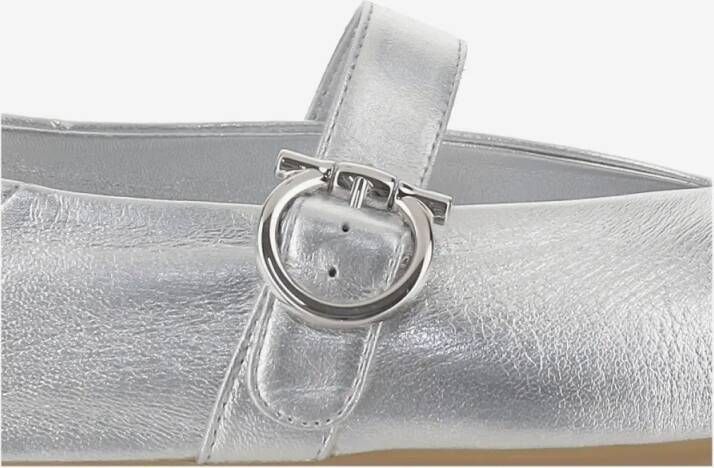 Salvatore Ferragamo Ballet Flats Ornament Hooks in zilver