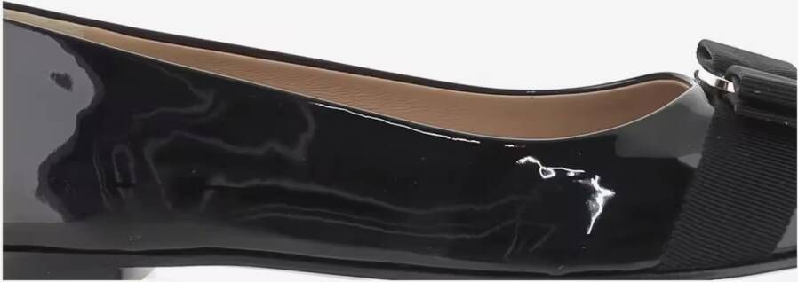 Salvatore Ferragamo Grosgrain Bow Leather Varina Ballerinas in zwart