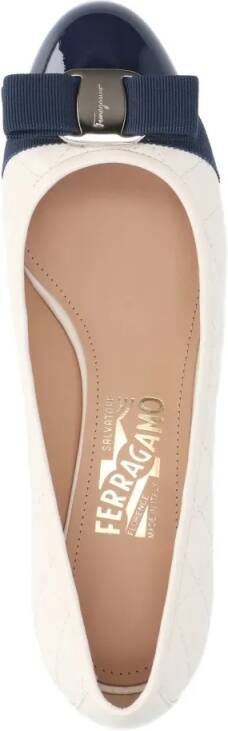 Salvatore Ferragamo Hoge hakken Quilted Vara Pumps – White in wit