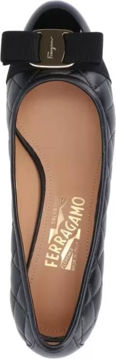 Salvatore Ferragamo Hoge hakken "Varina" Pumps Black in zwart