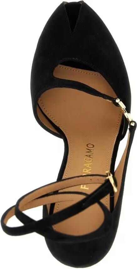 Salvatore Ferragamo Sandalen 'Molly' Sandals in zwart