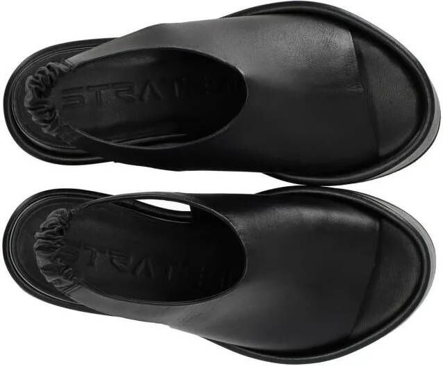 Strategia Sandalen Black Wedge Sandal in zwart