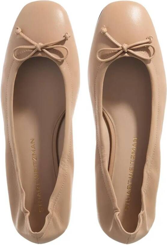 Stuart Weitzman Ballerinas Bria Ballet Flat in beige