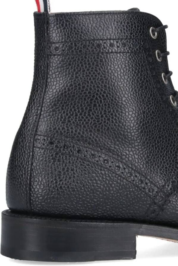 Thom Browne Boots Brogue Detail Boots – Black in zwart