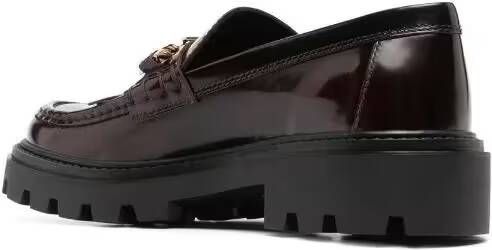 TOD'S Leather Loafers With Gold-Tone Chain Detail in rood