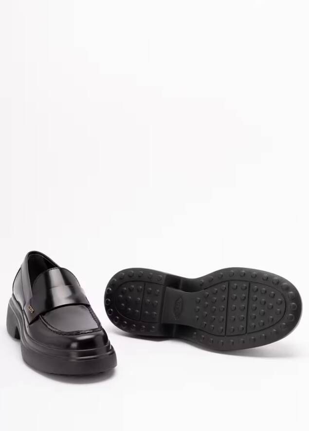 TOD'S Polished Black Calf Leather Loafers in zwart