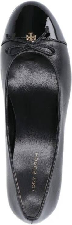 TORY BURCH Hoge hakken Black Patent Leather Bow Pumps – Black in zwart
