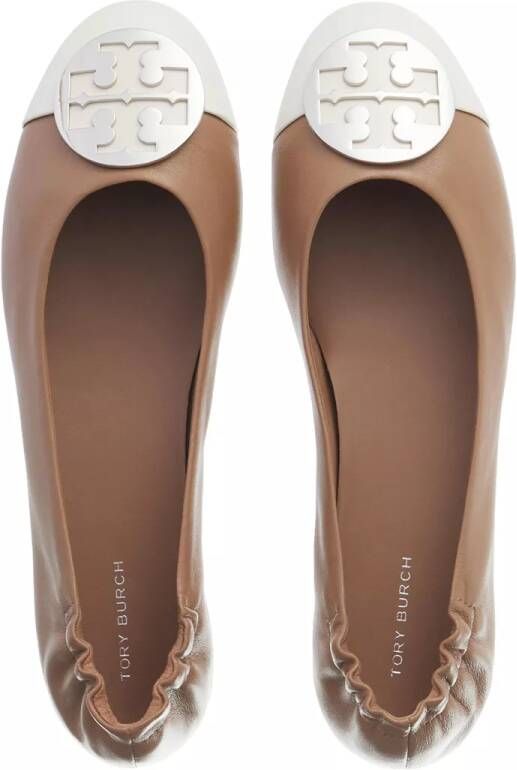 TORY BURCH Slippers Claire Cap Toe Ballet in bruin