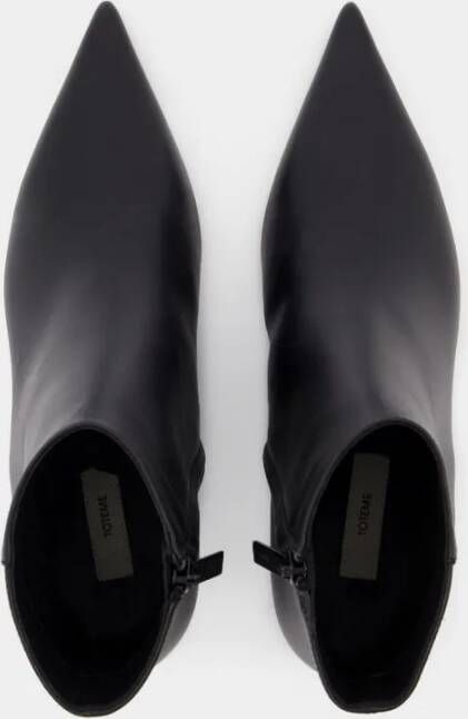 TOTEME Boots Sharp Ankle Boots Leather Black in zwart
