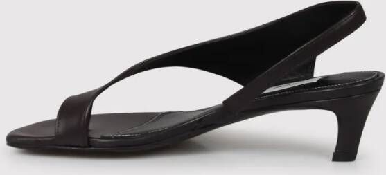 TOTEME Sandalen Heeled Thong Sandals in bruin