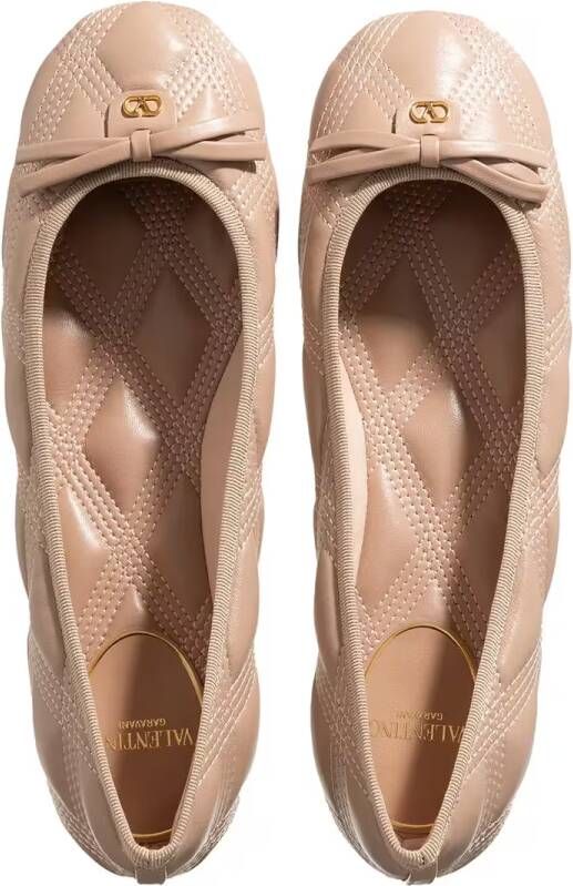 Valentino Garavani Ballerinas Quiltie Ballet Flats in poeder roze