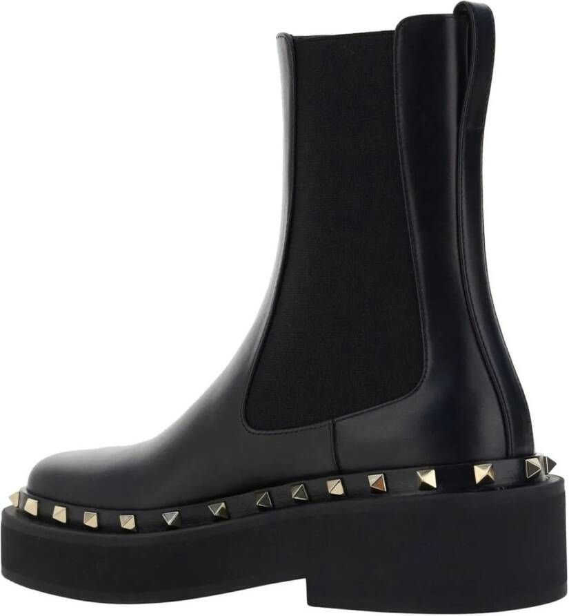 Valentino Garavani Boots & laarzen Platform Plain Toe Round Boots in meerkleurig