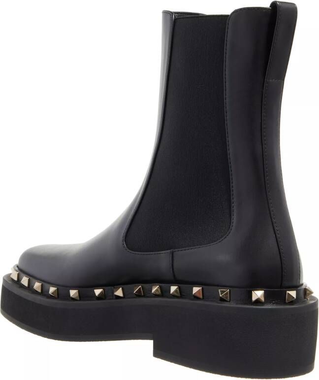 Valentino Garavani Boots & laarzen Platform Plain Toe Round Boots in meerkleurig
