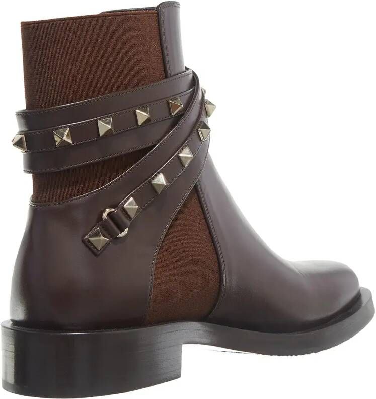 Valentino Garavani Boots Rockstud Beatle in bruin