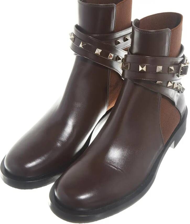 Valentino Garavani Boots Rockstud Beatle in bruin