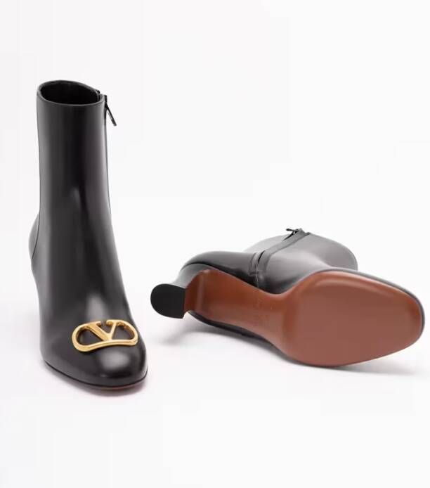 Valentino Garavani Boots `Vlogo Signature` Ankle Boots in zwart