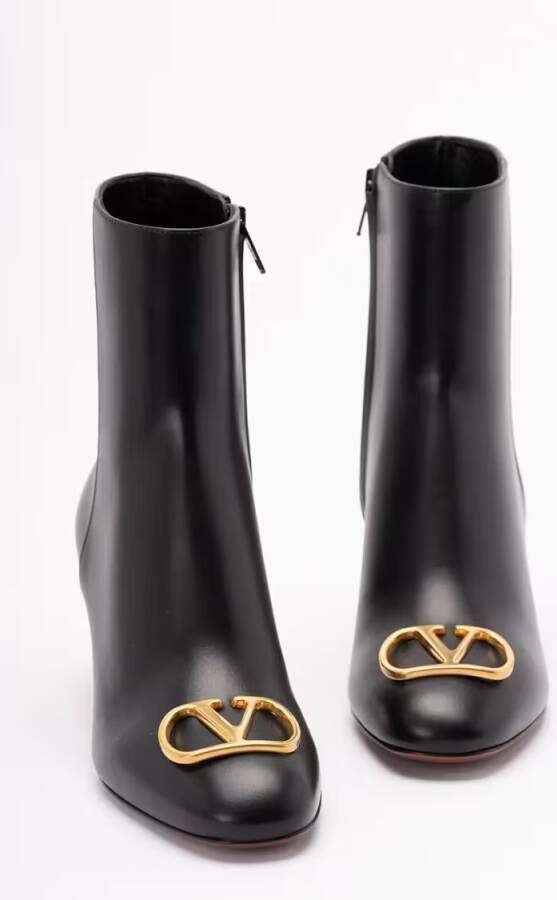 Valentino Garavani Boots `Vlogo Signature` Ankle Boots in zwart