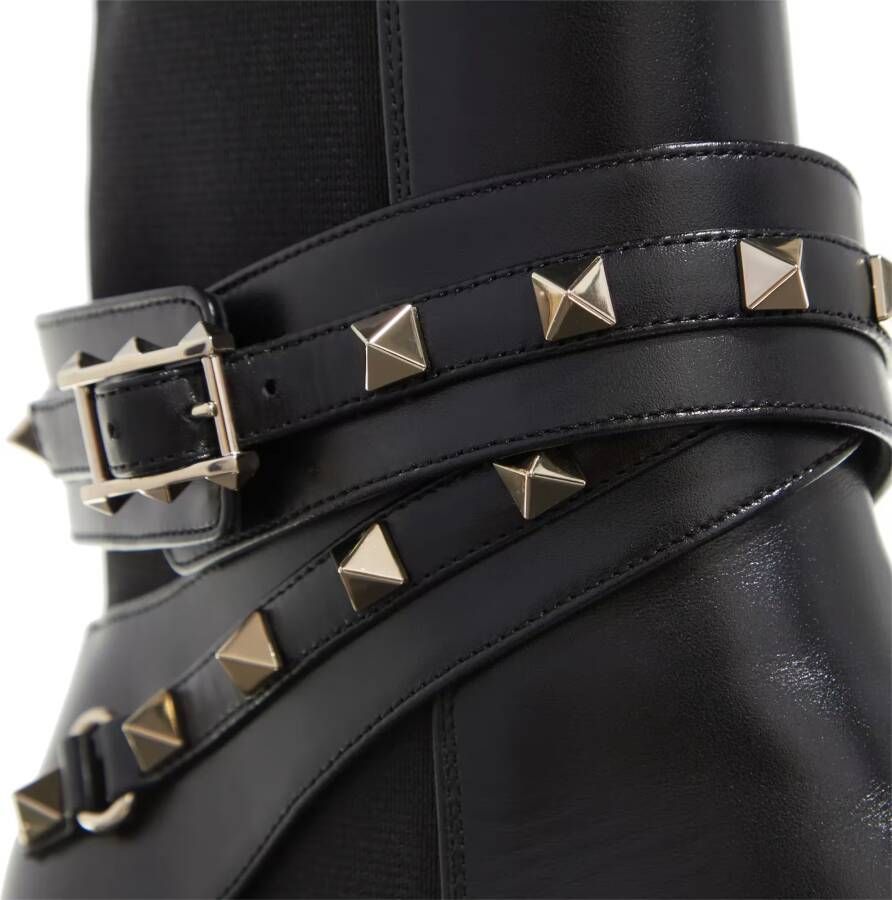 Valentino Garavani Enkellaarzen Rockstud Boot in zwart