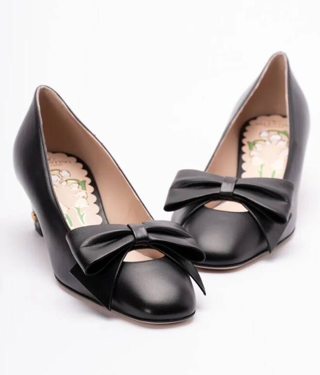 Valentino Garavani Hoge hakken ` Bowow` Pumps in zwart