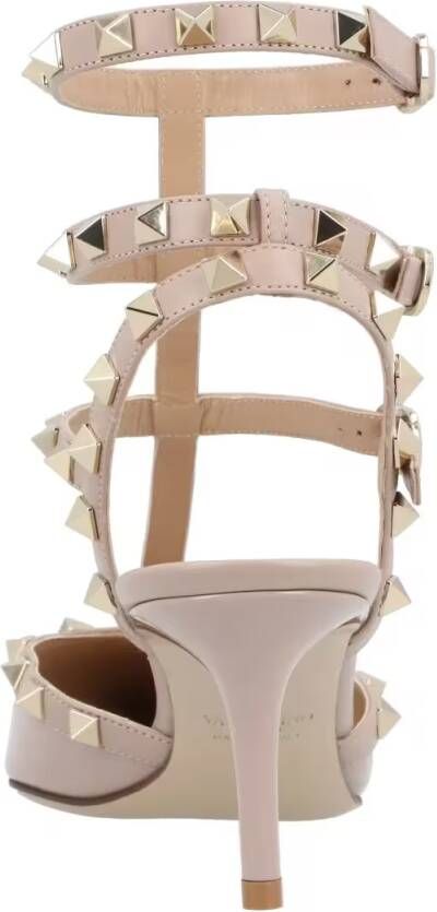 Valentino Garavani Hoge hakken Rockstud 65Mm Nude in beige