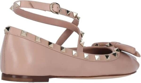 Valentino Garavani Loafers Ballerina Rockstud in roze