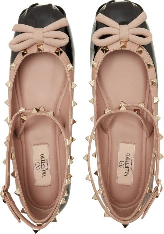 Valentino Garavani Loafers Ballerina Rockstud in zwart