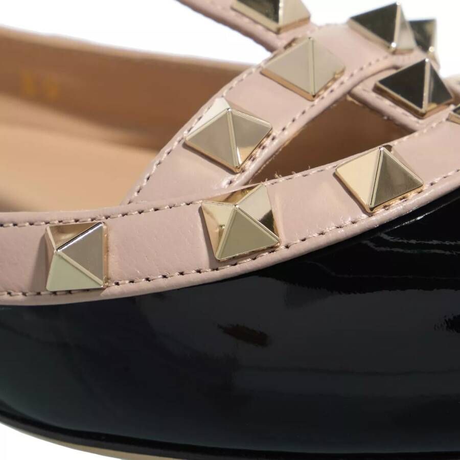 Valentino Garavani Loafers Rockstud Ballerina in zwart