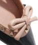 Valentino Garavani Loafers Rockstud Bow T.05 Ballerina in zwart - Thumbnail 2