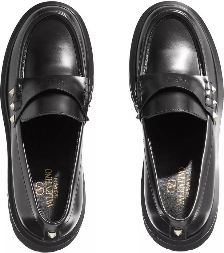 Valentino Garavani Loafers Rockstud Mocassins in zwart