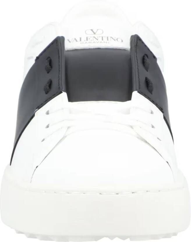 Valentino Garavani Low-Top Sneakers Calfskin Sneakers With Contrasting Bands And Rubbe in wit