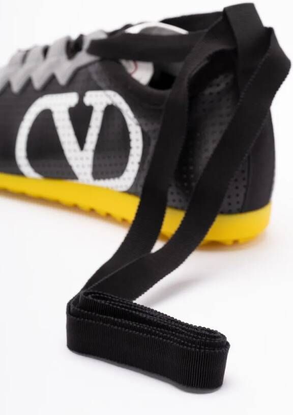 Valentino Garavani Low-Top Sneakers ` Chromathon` Sneakers in zwart
