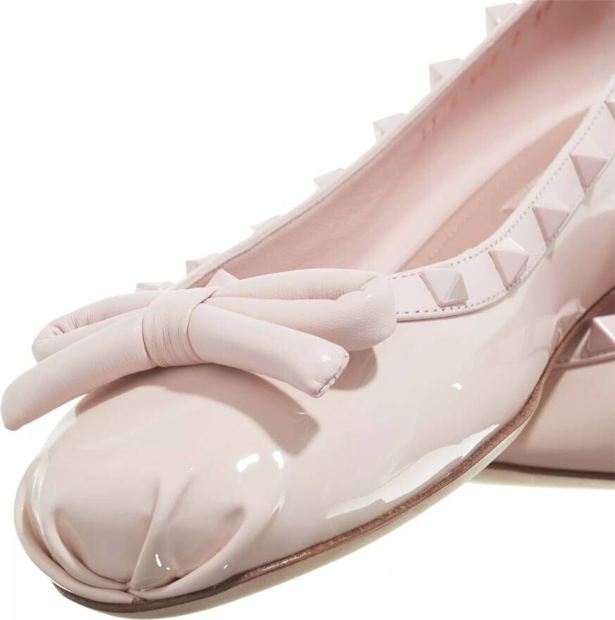 Valentino Garavani Pumps & high heels Ballerina Rockstud in poeder roze