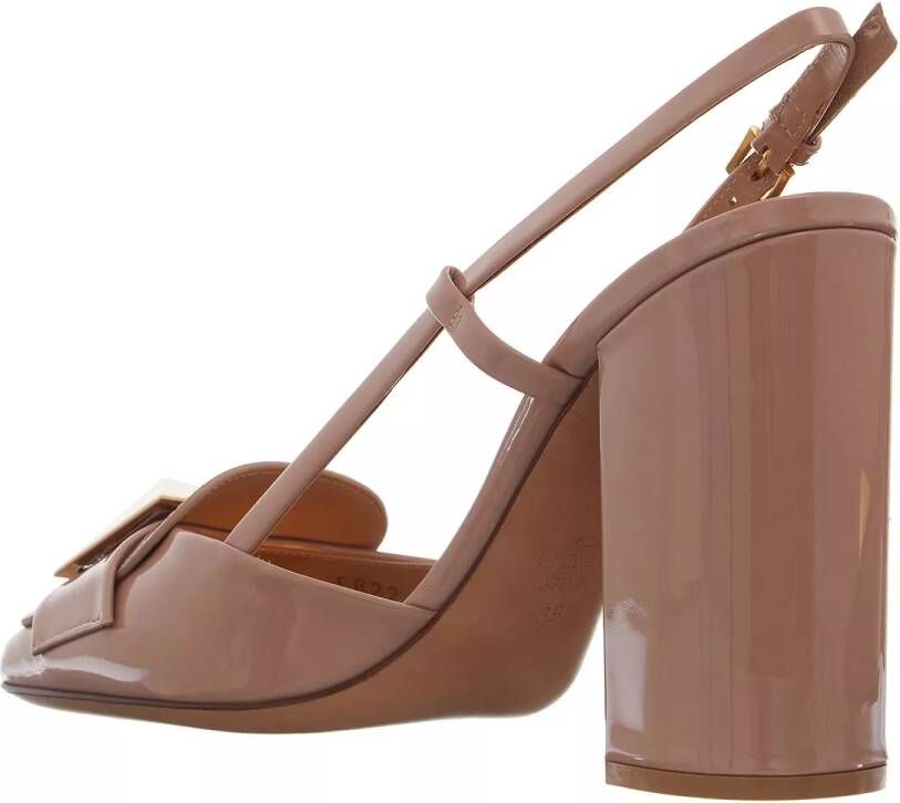 Valentino Garavani Pumps & high heels One Stud Patent Leather Slingback Pumps in poeder roze