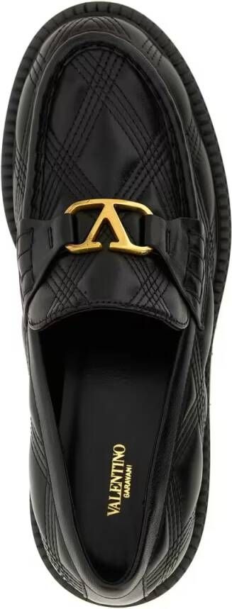 Valentino Garavani 'Quiltie' Loafers in zwart