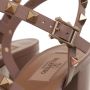 Valentino Garavani Sandalen Rockstud Sandals in beige - Thumbnail 2