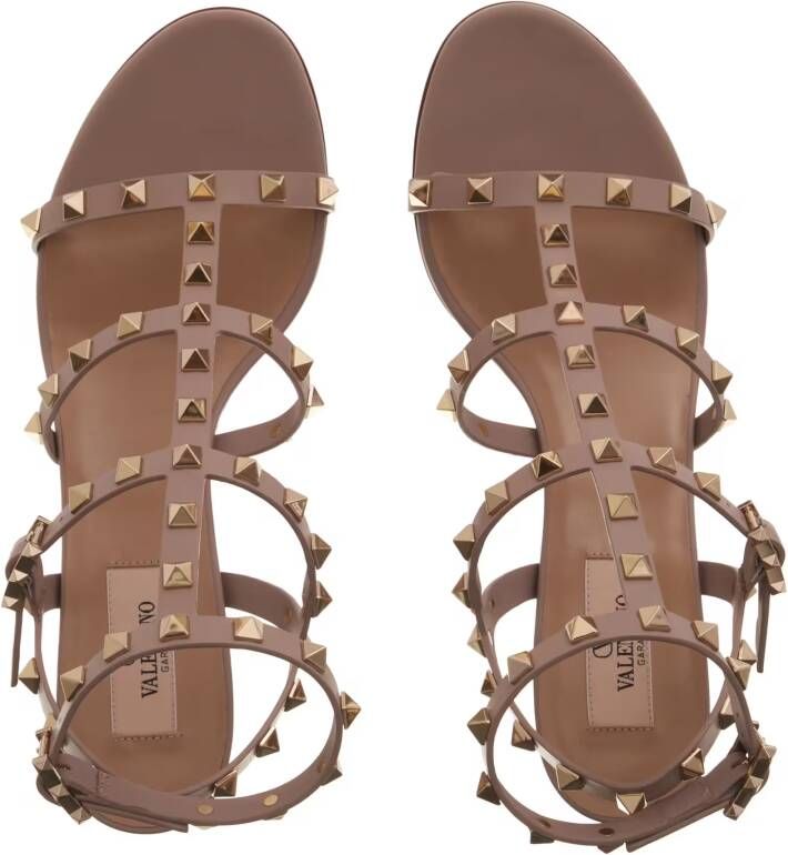 Valentino Garavani Sandalen Rockstud Sandals in beige