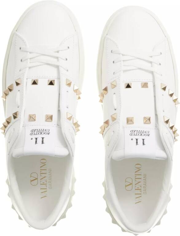 Valentino Garavani Sneakers Flatform Rockstud Untitled Sneaker in wit